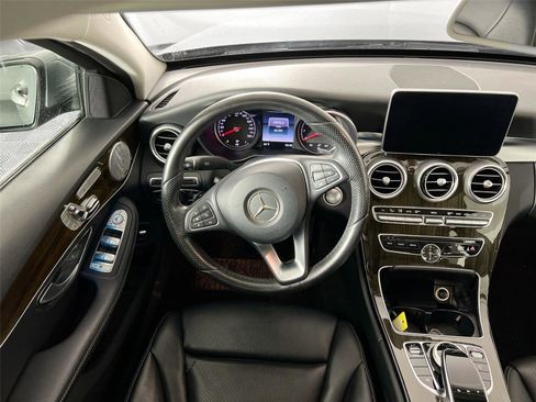 Used 2017 Mercedes-Benz C 300 4MATIC Sedan image 20