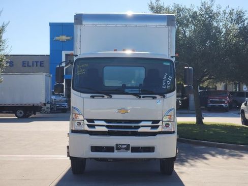 New 2024 Chevrolet Low Cab Forward 7500XD RWD image 9