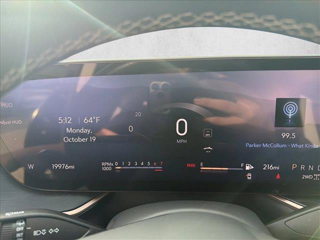 Used 2025 Buick Envision Sport Touring AWD/4WD image 2