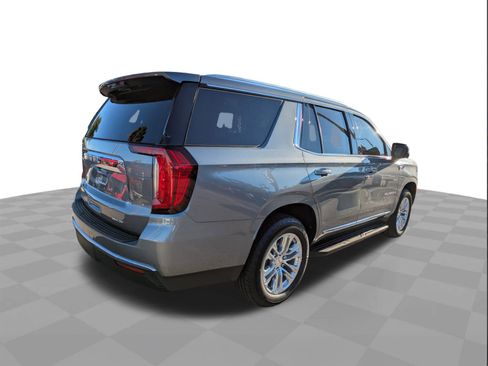 Used 2021 GMC Yukon SLT w/ SLT Luxury Plus Package image 4