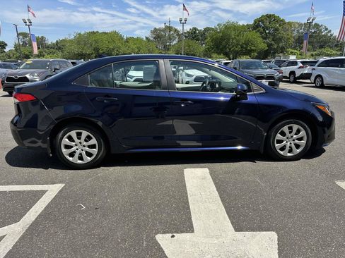 Used 2024 Toyota Corolla LE FWD image 4