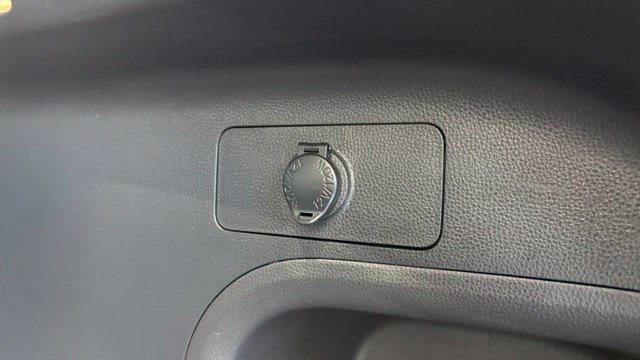 Used 2025 Toyota RAV4 XLE w/ Convenience Package AWD/4WD image 5
