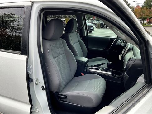 Used 2022 Toyota Tacoma SR5 image 11
