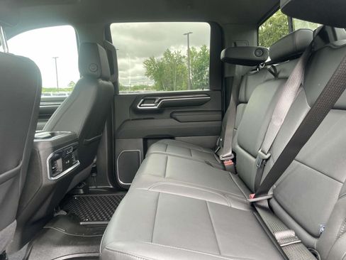 Used 2024 Chevrolet Silverado 2500 LTZ w/ LTZ Plus Package AWD/4WD image 9