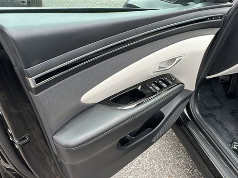 Used 2024 Hyundai Tucson Limited image 11