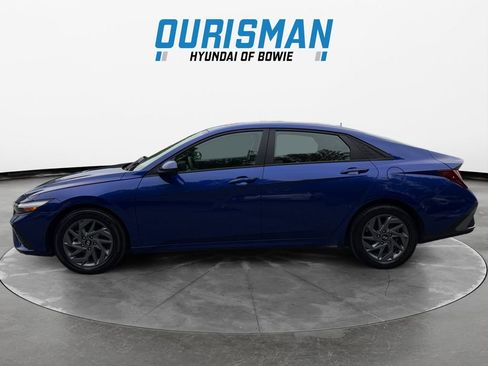 Used 2024 Hyundai Elantra SEL FWD image 3