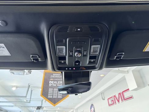 Certified 2024 GMC Yukon Denali Ultimate image 30