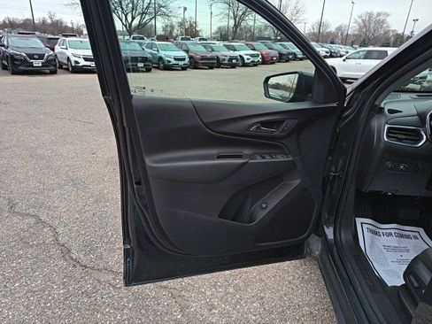 Used 2023 Chevrolet Equinox LT w/ Driver Convenience Package image 10