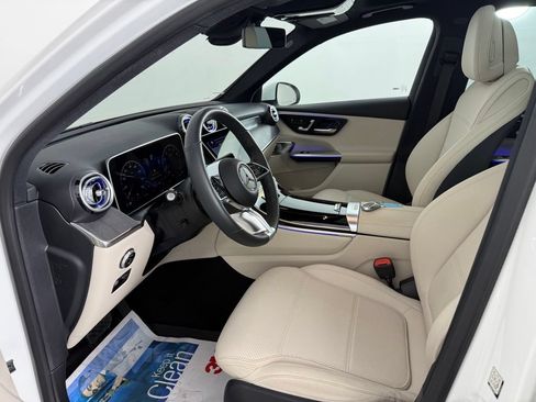 Used 2026 Mercedes-Benz GLC 300 4MATIC image 11
