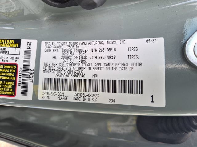 Used 2025 Toyota Sequoia SR5 w/ SR5 Premium Package AWD/4WD image 25