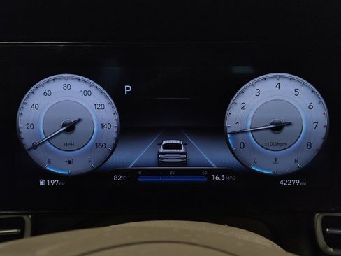 Used 2023 Hyundai Elantra SEL w/ Convenience Package FWD image 23