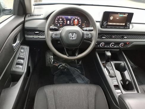 Used 2023 Honda Accord EX image 8