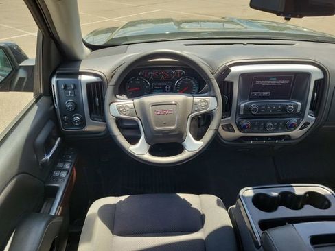 Used 2019 GMC Sierra 1500 SLE w/ Black Pack AWD/4WD image 10