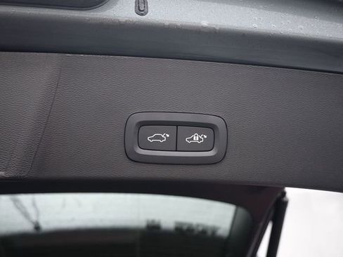 New 2026 Volvo XC40 B5 Ultra w/ Climate Package image 32