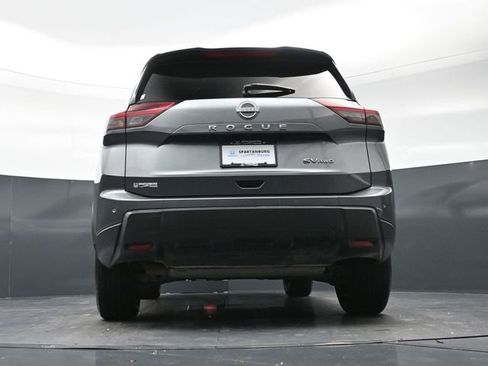 Used 2024 Nissan Rogue SV image 38