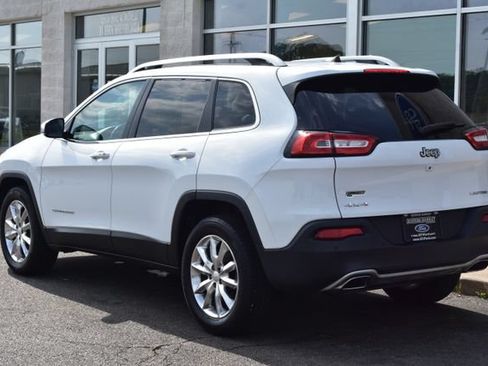 Used 2017 Jeep Cherokee Limited AWD/4WD image 8