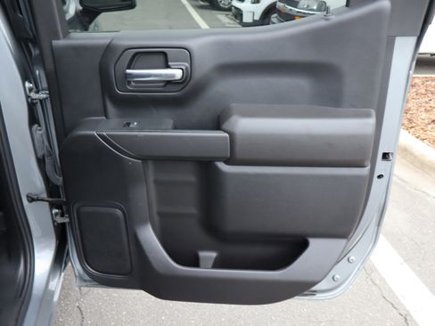 Used 2023 Chevrolet Silverado 1500 Custom AWD/4WD image 30