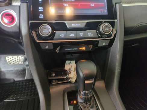 Used 2017 Honda Civic Sport Touring image 18