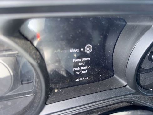 Used 2024 Jeep Wrangler Unlimited image 11