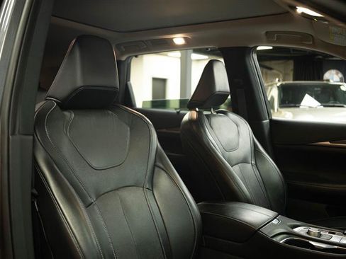 Used 2023 INFINITI QX60 Luxe w/ Cargo Package AWD/4WD image 16
