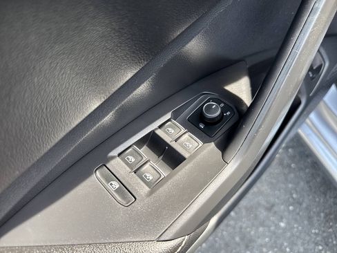 Used 2022 Volkswagen Jetta S FWD image 27