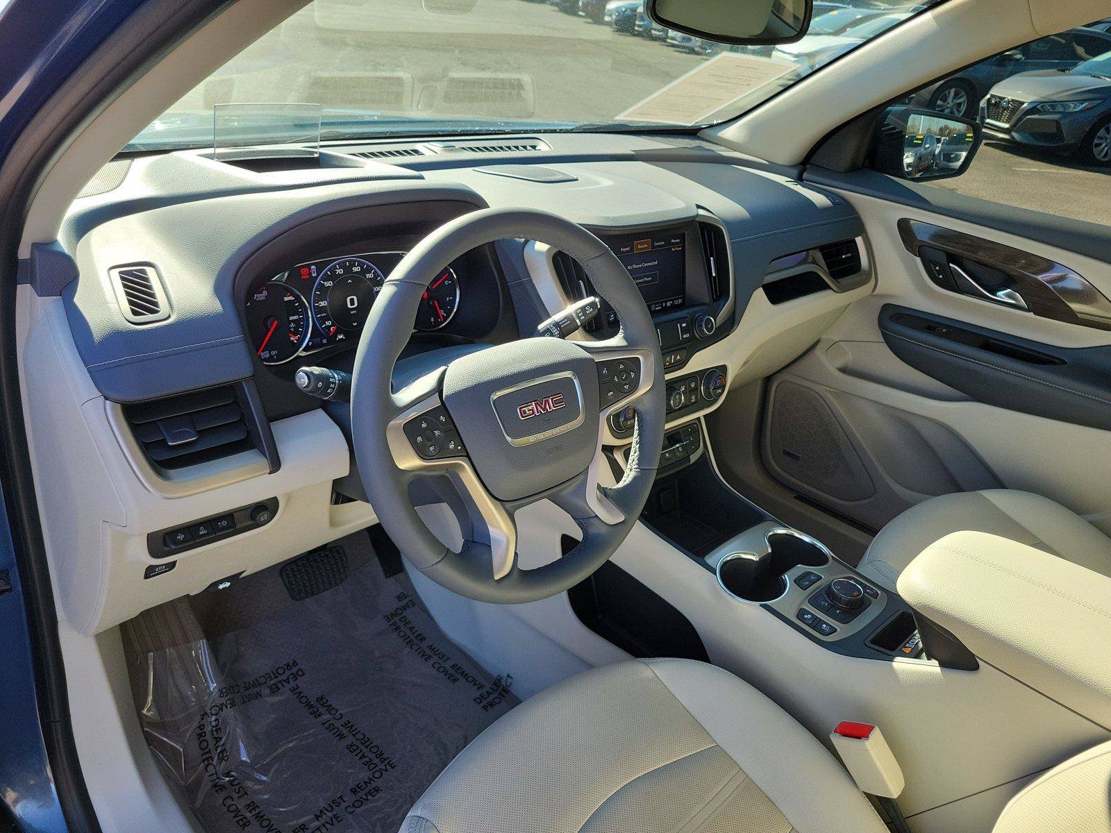 Used 2024 GMC Terrain Denali w/ Denali Premium Package AWD/4WD image 18