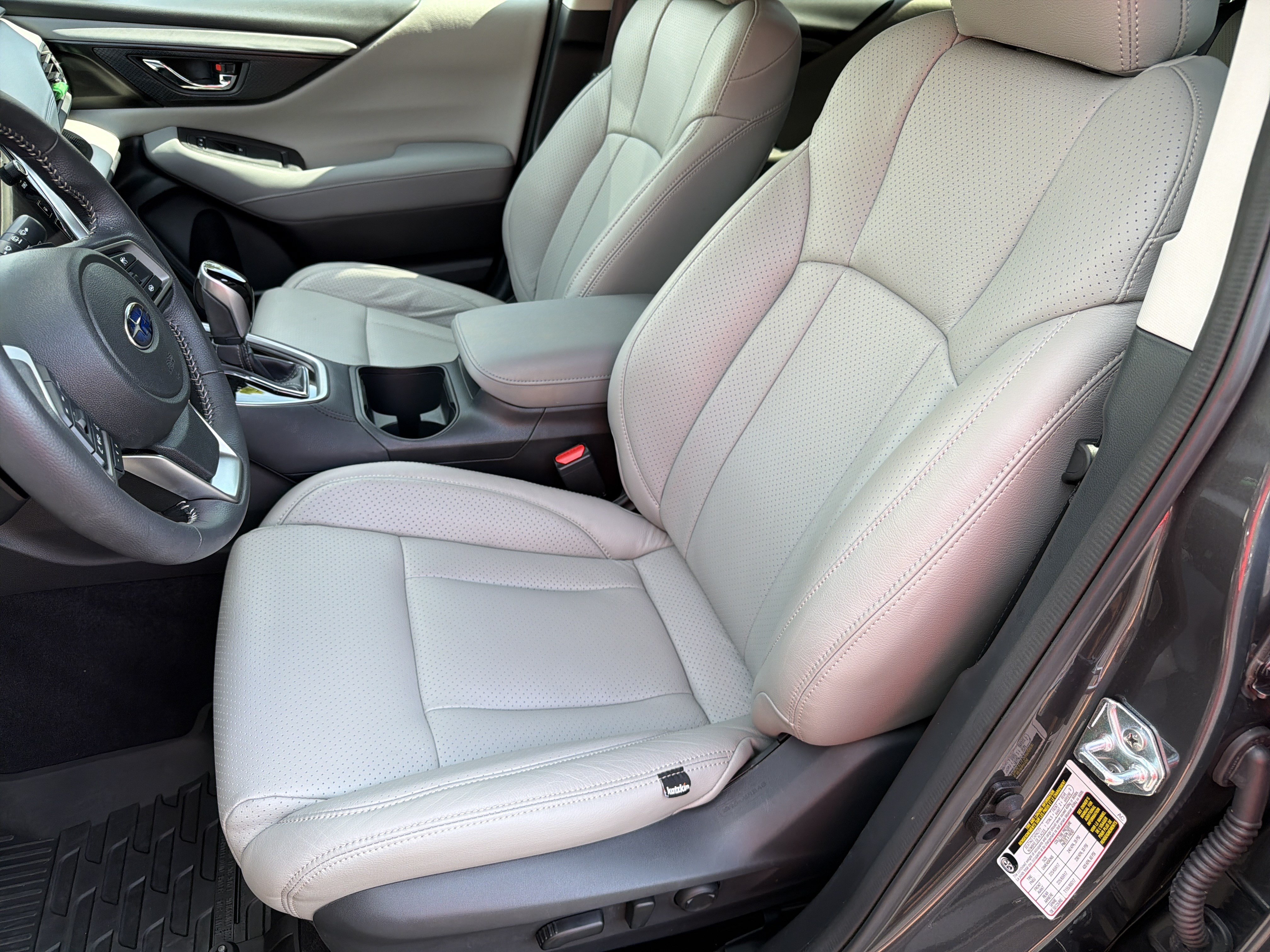 Used 2025 Subaru Outback Premium w/ Popular Package #1A AWD/4WD image 14