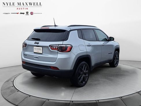 New 2026 Jeep Compass Latitude image 16