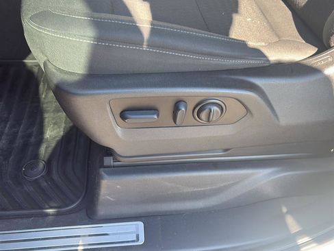 Used 2022 Chevrolet Silverado 3500 LT w/ Convenience Package image 15