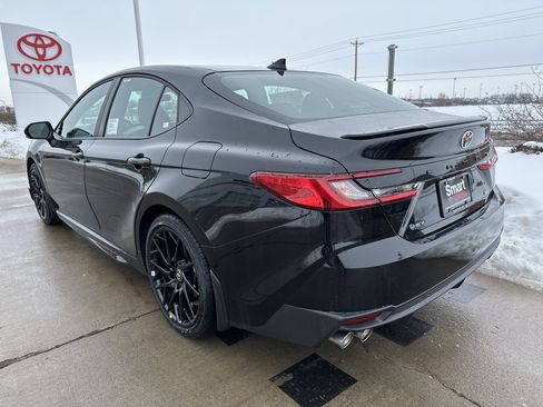 New 2026 Toyota Camry SE w/ Multimedia Upgrade Package image 4