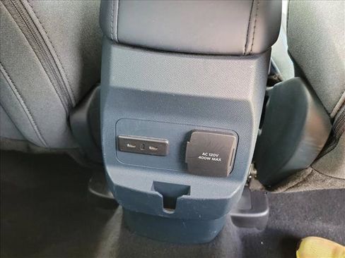 Used 2025 Ford Maverick XLT w/ XLT Luxury Package FWD image 18