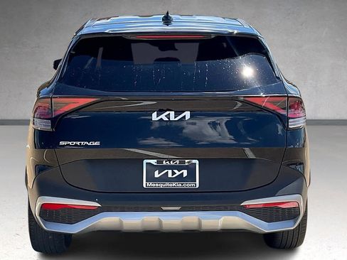 Used 2023 Kia Sportage EX image 5