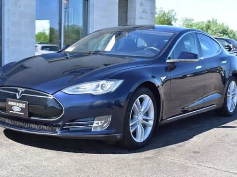 Used 2014 Tesla Model S 85 RWD image 13