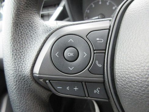 Used 2024 Toyota Corolla LE image 12