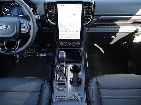 New 2025 Ford Ranger Lariat w/ FX4 Off-Road Package image 20