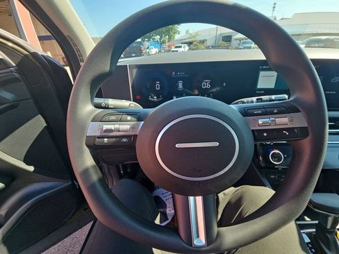Used 2025 Hyundai Tucson SEL AWD/4WD image 36