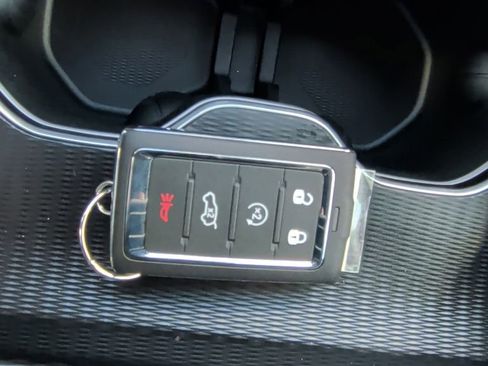 New 2025 Jeep Grand Cherokee L Limited image 59