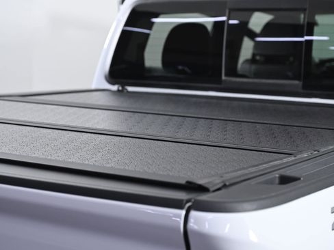 Used 2022 Chevrolet Colorado ZR2 image 37