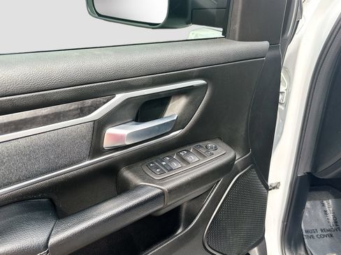Used 2022 RAM 1500 Big Horn w/ Night Edition AWD/4WD image 17
