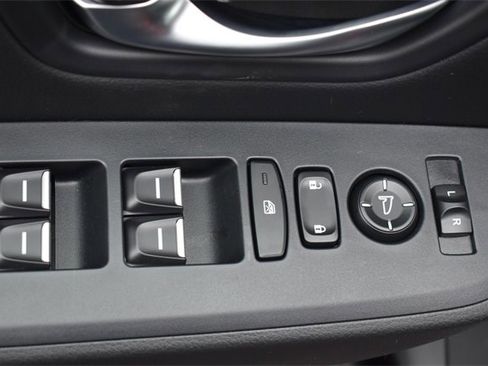 New 2025 Honda Pilot Touring image 13