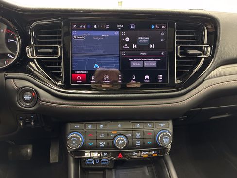 Used 2021 Dodge Durango R/T w/ Technology Group AWD/4WD image 23