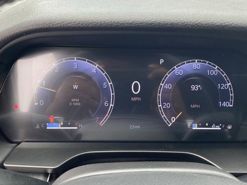 New 2025 Jeep Grand Cherokee L Altitude image 19