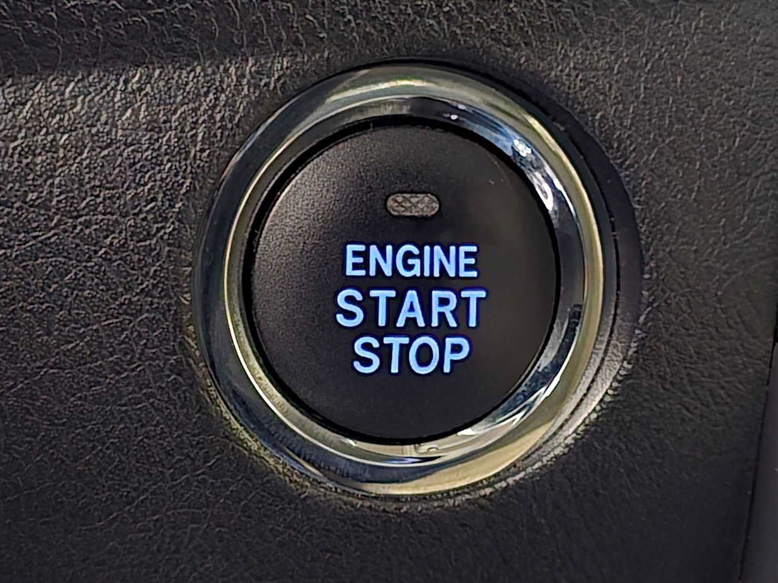 Used 2015 Toyota 4Runner Limited AWD/4WD image 19