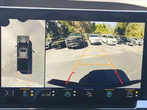 Used 2024 Chevrolet Silverado 2500 ZR2 w/ Technology Package AWD/4WD image 14
