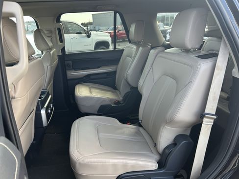 Certified 2024 Ford Expedition Limited image 26