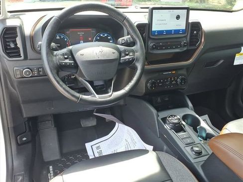 Used 2023 Ford Bronco Sport Outer Banks w/ Tech Package AWD/4WD image 17