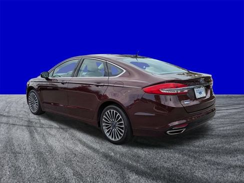 Certified 2017 Ford Fusion SE w/ Fusion SE Technology Package FWD image 6