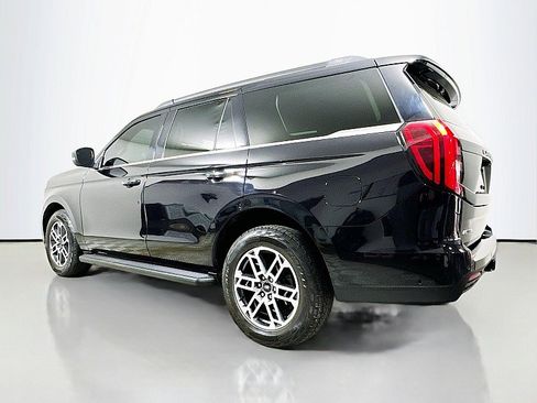 Used 2025 Ford Expedition Active image 5