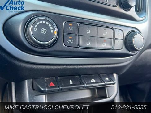 Used 2021 Chevrolet Colorado LT AWD/4WD image 9