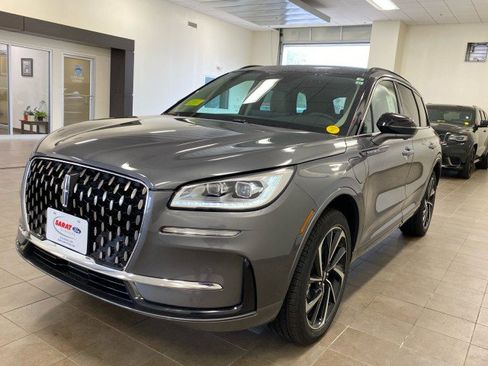 New 2025 Lincoln Corsair Grand Touring w/ Equipment Group 301A image 4